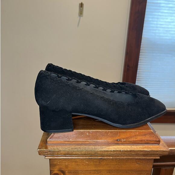 Stuart Weitzman Vintage‎ Women's  Black Suede Heels Size 6.5 Square Toe - Picture 4 of 6